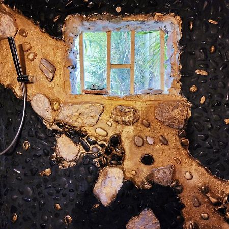 Perle Stone Studio- Bed And Breakfast Симпсън Бей Екстериор снимка