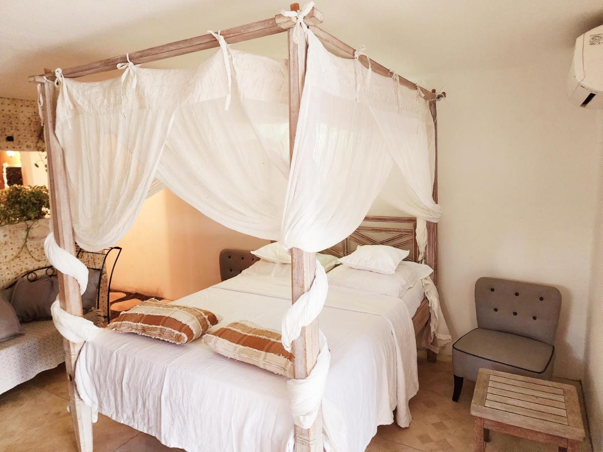 Perle Stone Studio- Bed And Breakfast Симпсън Бей Екстериор снимка